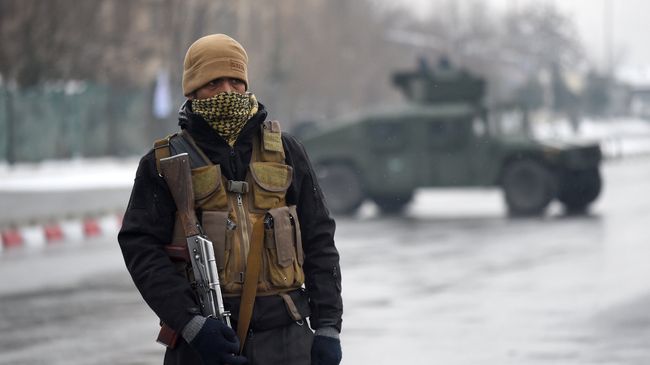Афганский военный в Кабуле Афганский военный в Кабуле