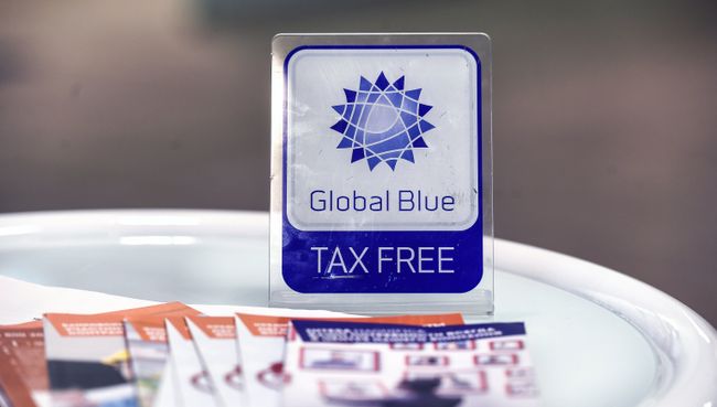 Оператор системы tax free компания Global Blue. Архивное фото Оператор системы tax free компания Global Blue. Архивное фото
