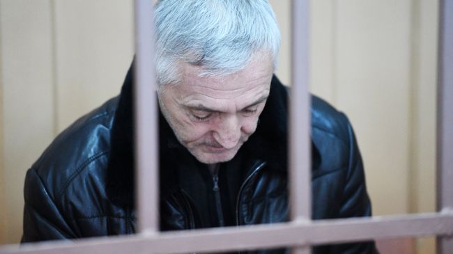 Экс-министр образования Республики Дагестан Шахабас Шахов в суде