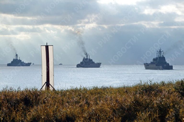 Учения по высадке морского и воздушного десанта на побережье Балтийского моря