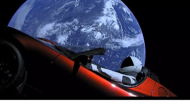 Илон Маск опубликовал видео с Tesla на орбите Земли Илон Маск опубликовал видео с Tesla на орбите Земли