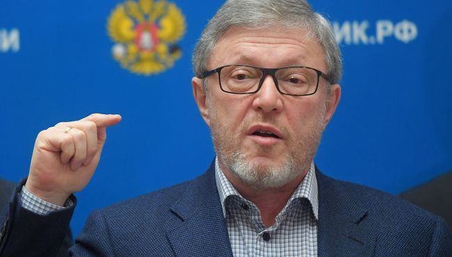 Кандидат в президенты РФ от партии Яблоко Григорий Явлинский. Архивное фото Кандидат в президенты РФ от партии Яблоко Григорий Явлинский. Архивное фото