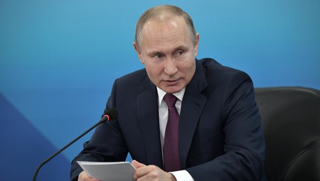 Президент РФ Владимир Путин проводит совещание по вопросам подготовки XXIX Всемирной зимней универсиады 2019 года в городе Красноярске. 7 февраля 2018