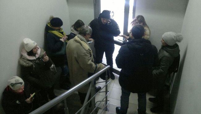 Ситуация у входа в редакцию газеты Вести в Киеве