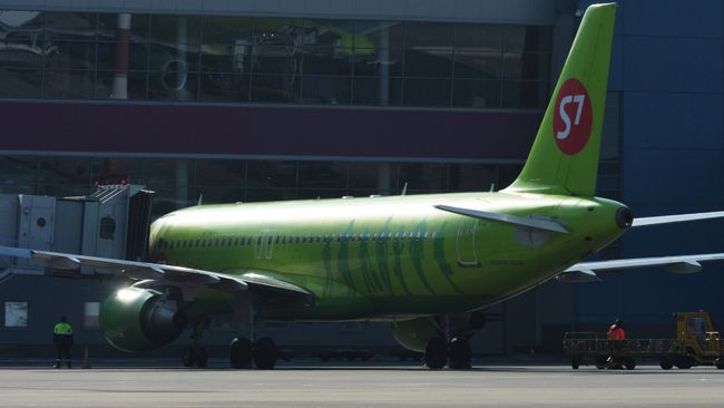 Самолеты Airbus A320 авиакомпании S7 Airlines. Архивное фото