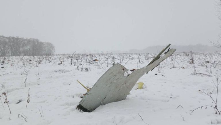 Обломки на месте крушения самолета Ан-148 авиакомпании Саратовские авиалинии в Московской области. 11 февраля 2018 Обломки на месте крушения самолета Ан-148 авиакомпании Саратовские авиалинии в Московской области. 11 февраля 2018