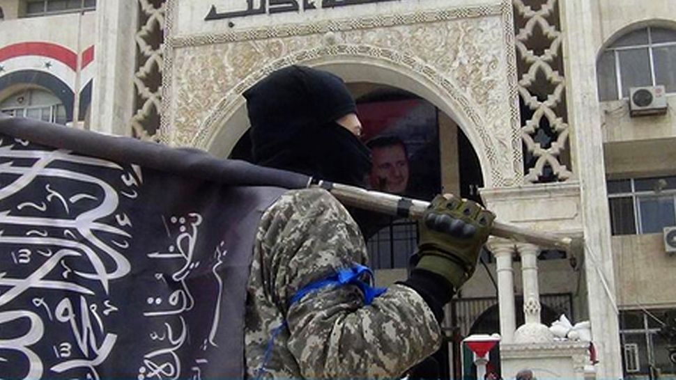 Боевик террористической группировки Джебхат ан-Нусра (организация запрещена в РФ) в Идлибе Боевик террористической группировки Джебхат ан-Нусра (организация запрещена в РФ) в Идлибе - РИА Новости, 1920, 05.12.2024