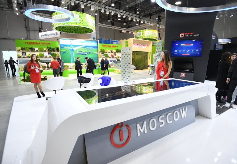 Подготовка стендов к выставке в рамках Российского инвестиционного форума в Сочи. 14 февраля 2018 Подготовка стендов к выставке в рамках Российского инвестиционного форума в Сочи. 14 февраля 2018