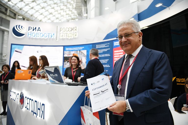 Президент Американской торговой палаты в России Алексей Родзянко на Российском инвестиционном форуме в Сочи Президент Американской торговой палаты в России Алексей Родзянко на Российском инвестиционном форуме в Сочи