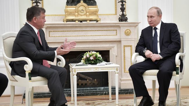 Президент РФ Владимир Путин и король Иордании Абдалла II бен аль Хусейн во время встречи. 15 февраля 2018 Президент РФ Владимир Путин и король Иордании Абдалла II бен аль Хусейн во время встречи. 15 февраля 2018