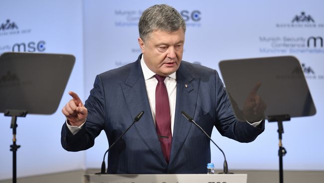 Украинский президент Петр Порошенко. Архивное фото Украинский президент Петр Порошенко. Архивное фото