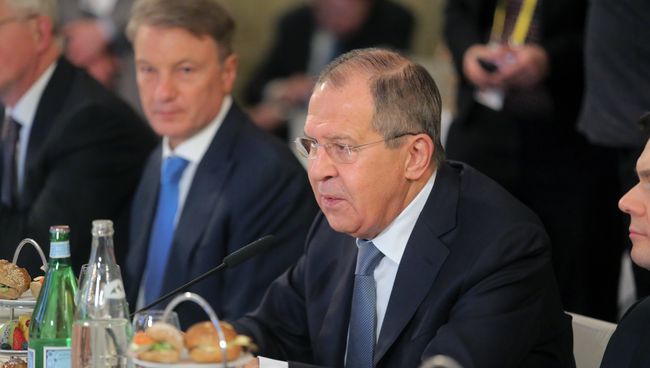 Министр иностранных дел РФ Сергей Лавров на деловом завтраке во время Мюнхенской конференции по безопасности. 17 февраля 2018