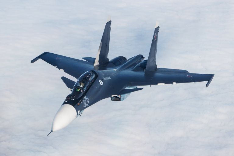 Многоцелевой истребитель Су-30СМ Многоцелевой истребитель Су-30СМ