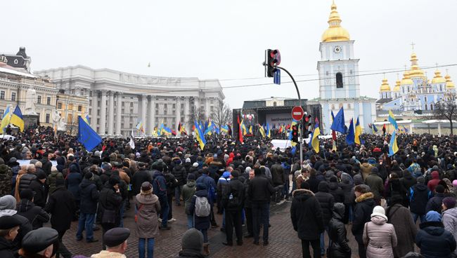 Митинг сторонников Михаила Саакашвили в Киеве с требованием отставки действующего президента Украины Петра Порошенко. 18 февраля 2018 Митинг сторонников Михаила Саакашвили в Киеве с требованием отставки действующего президента Украины Петра Порошенко. 18 февраля 2018