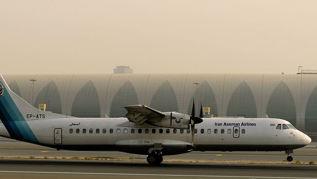 Самолет ATR-72 , принадлежащий Иранской авиакомпании Aseman Airlines Самолет ATR-72 , принадлежащий Иранской авиакомпании Aseman Airlines