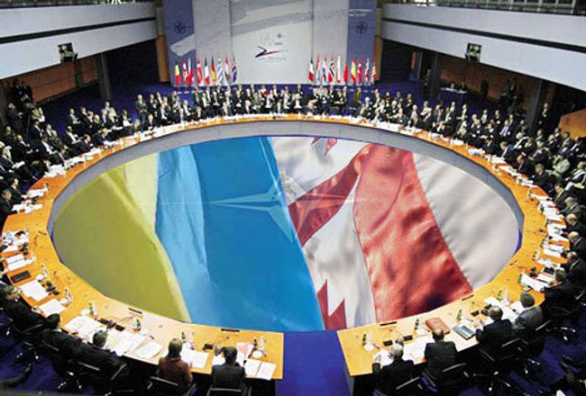 Украина и Грузия пока не соответствуют критериям НАТО - Расмуссен Украина и Грузия пока не соответствуют критериям НАТО - Расмуссен