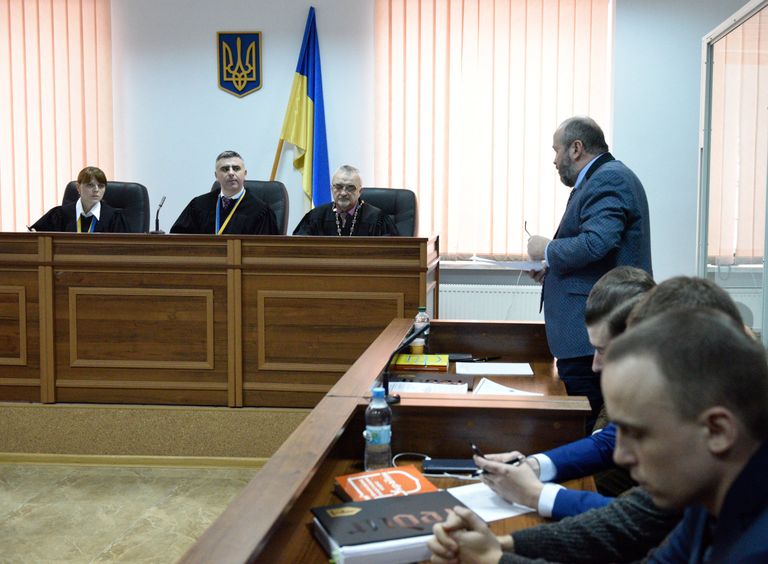 Предварительное судебное заседание по уголовному делу об убийстве известного украинского журналиста и писателя Олеся Бузины в Шевченковском районном суде Киева. 22 февраля 2018 Предварительное судебное заседание по уголовному делу об убийстве известного украинского журналиста и писателя Олеся Бузины в Шевченковском районном суде Киева. 22 февраля 2018