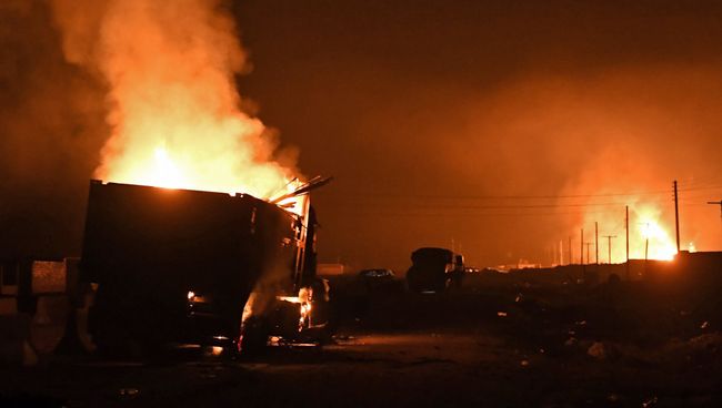 Последствия удара турецкой армии по гуманитарному конвою под Африном, Сирия. 22 февраля 2018 Последствия удара турецкой армии по гуманитарному конвою под Африном, Сирия. 22 февраля 2018
