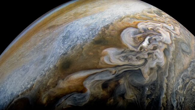 Снимок облаков на Юпитере с зондом Juno Снимок облаков на Юпитере с зондом Juno