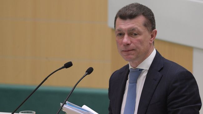 Министр труда и социальной защиты РФ Максим Топилин на заседании Совета Федерации РФ. 28 февраля 2018 Министр труда и социальной защиты РФ Максим Топилин на заседании Совета Федерации РФ. 28 февраля 2018