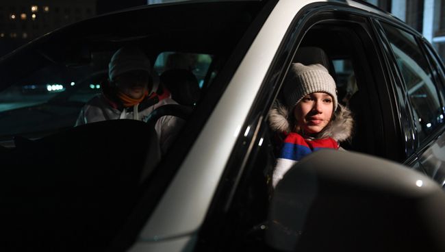 Алина Загитова за рулем автомобиля BMW Алина Загитова за рулем автомобиля BMW