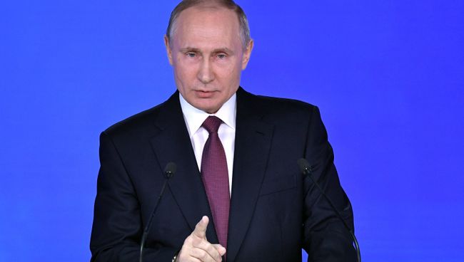 Президент РФ Владимир Путин выступает с ежегодным посланием Федеральному Собранию в ЦВЗ Манеж Президент РФ Владимир Путин выступает с ежегодным посланием Федеральному Собранию в ЦВЗ Манеж
