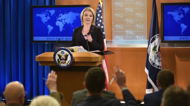 Официальный представитель Госдепартамента США Хизер Науэрт во время брифинга. Архивное фото