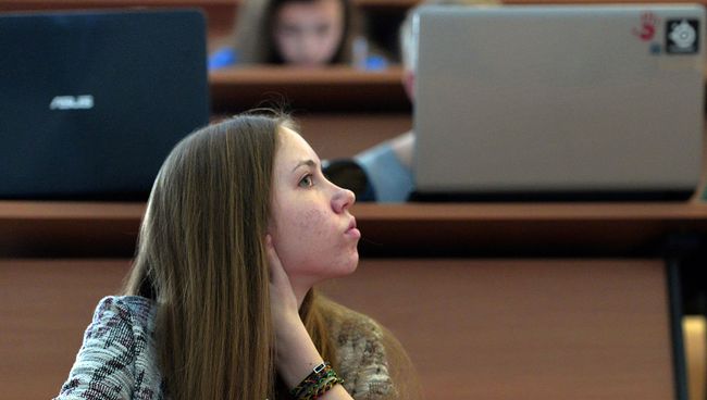 Студенты на занятиях. Архивное фото