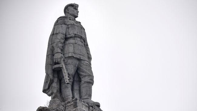 Памятник советскому солдату-освободителю Алёша в болгарском городе Пловдив на холме Бунарджик