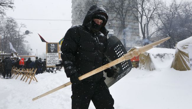 Сторонник Михаила Саакашвили в палаточном городке у Верховной рады в Киеве, Украина. 3 марта 2018 Сторонник Михаила Саакашвили в палаточном городке у Верховной рады в Киеве, Украина. 3 марта 2018
