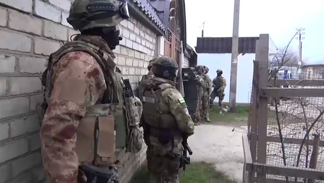 Спецоперация ФСБ в Махачкале Спецоперация ФСБ в Махачкале