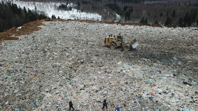 Полигон твердых бытовых отходов Ядрово в Московской области. Архивное фото Полигон твердых бытовых отходов Ядрово в Московской области. Архивное фото