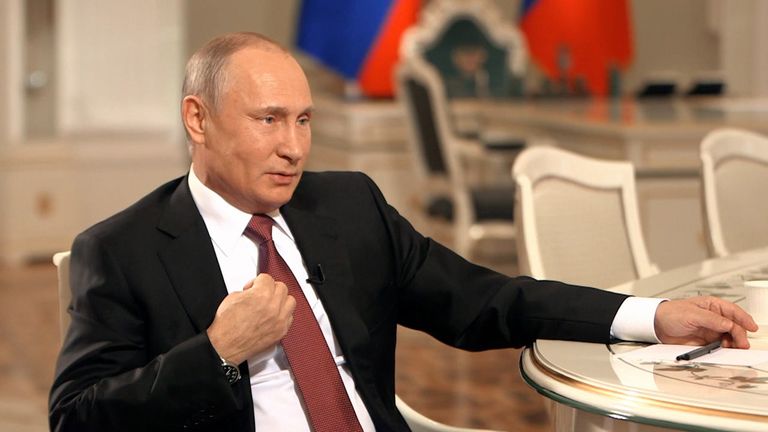 Путин признался, что в юности лихачил на Запорожце