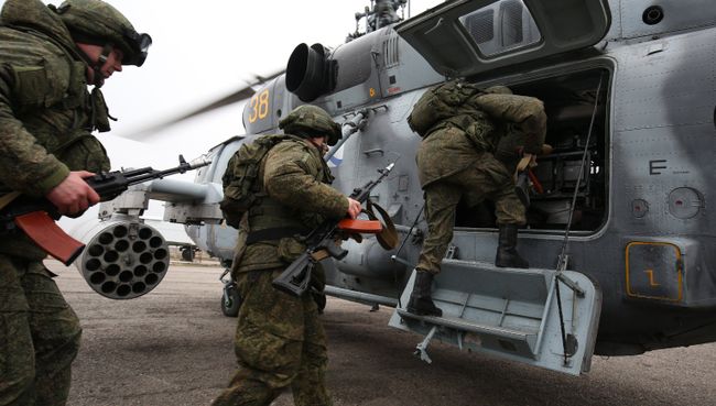 Военнослужащие во время тактико-специальных учений подразделения противовоздушной обороны воздушно-десантной дивизии в Краснодарском крае. Архивное фото