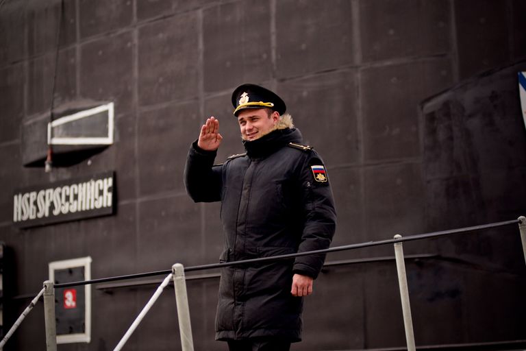 Старший помощник командира подлодки Новороссийск старший лейтенант Александр Дудукин Старший помощник командира подлодки Новороссийск старший лейтенант Александр Дудукин