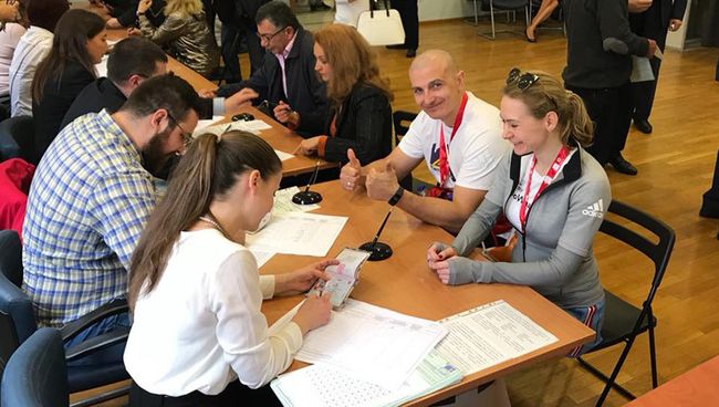 Голосование участников Афинского марафона на выборах президента РФ в Греции. 18 марта 2018 Голосование участников Афинского марафона на выборах президента РФ в Греции. 18 марта 2018