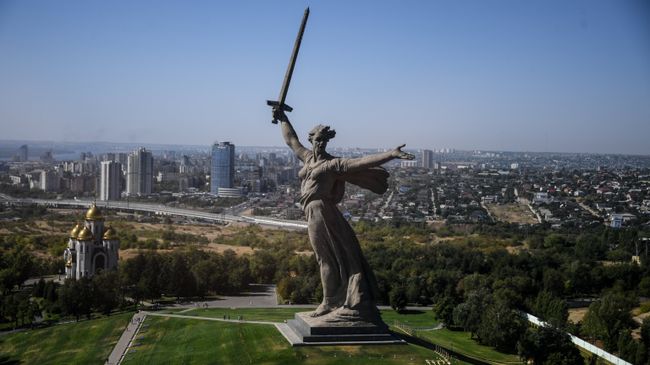 Монумент Родина-Мать в Волгограде Монумент Родина-Мать в Волгограде
