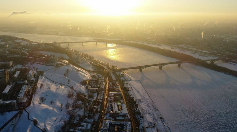 Вид на Нагорную часть и обледеневшую Оку в Нижнем Новгороде Вид на Нагорную часть и обледеневшую Оку в Нижнем Новгороде