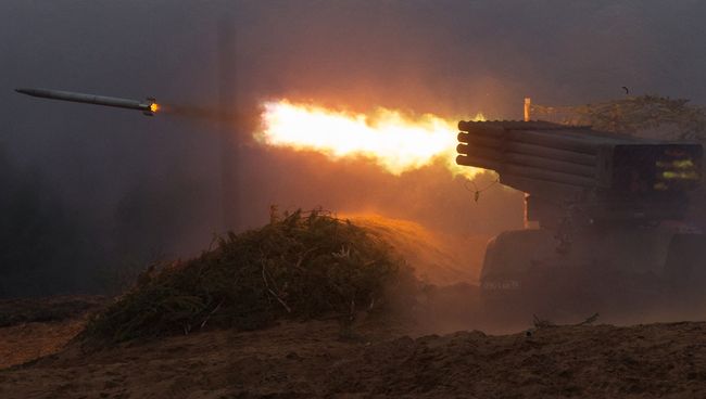 Реактивная система залпового огня Град. Архивное фото Реактивная система залпового огня Град. Архивное фото