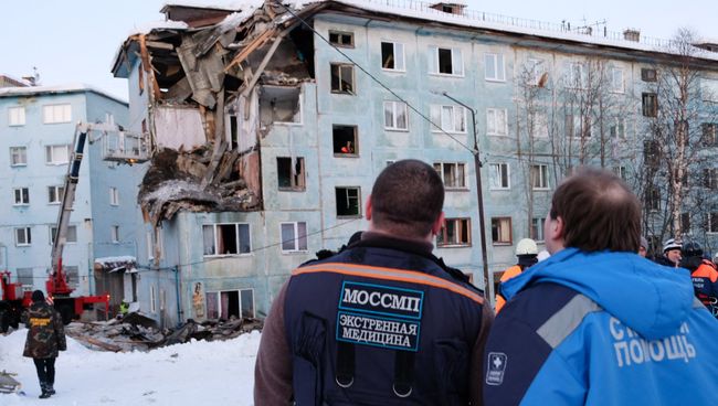 Многоквартирный жилой дом на улице Свердлова в Мурманске, пострадавший от взрыва бытового газа. 20 марта 2018 Многоквартирный жилой дом на улице Свердлова в Мурманске, пострадавший от взрыва бытового газа. 20 марта 2018