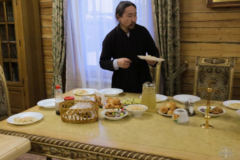 трапезная Спасского мужского монастыря в Якутске трапезная Спасского мужского монастыря в Якутске