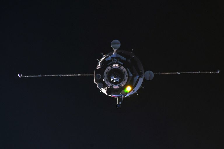 Пилотируемый корабль Союз МС-08 во время стыковки с МКС. 23 марта 2018 года Пилотируемый корабль Союз МС-08 во время стыковки с МКС. 23 марта 2018 года