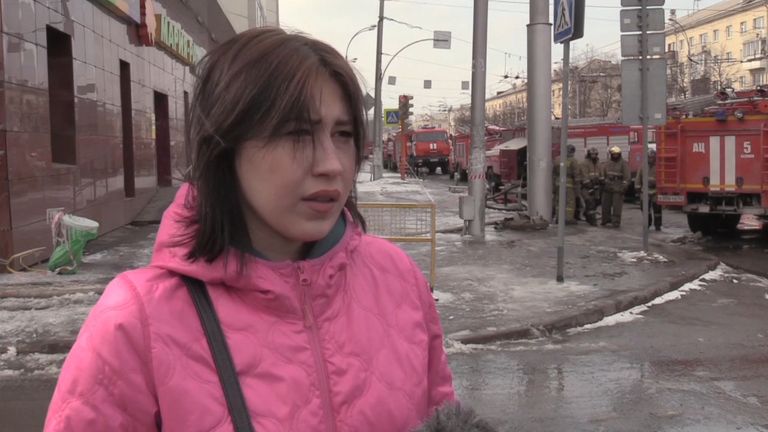 Видела, как дети прыгали из окон. Очевидица — о пожаре в ТЦ Зимняя вишня