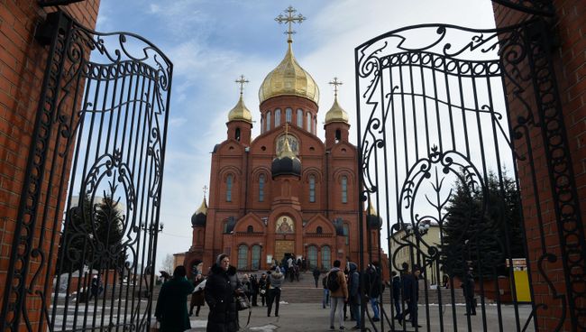 Знаменский кафедральный собор, в котором прошла панихида в память о жертвах пожара в торгово-развлекательном центре Зимняя вишня. 28 марта 2018 Знаменский кафедральный собор, в котором прошла панихида в память о жертвах пожара в торгово-развлекательном центре Зимняя вишня. 28 марта 2018