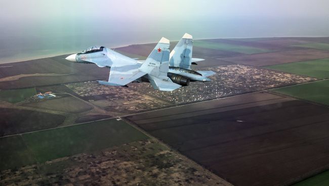 Многоцелевой истребитель Су-30СМ на соревнованиях в рамках Международного конкурса Авиадартс-2018 в Краснодарском крае
