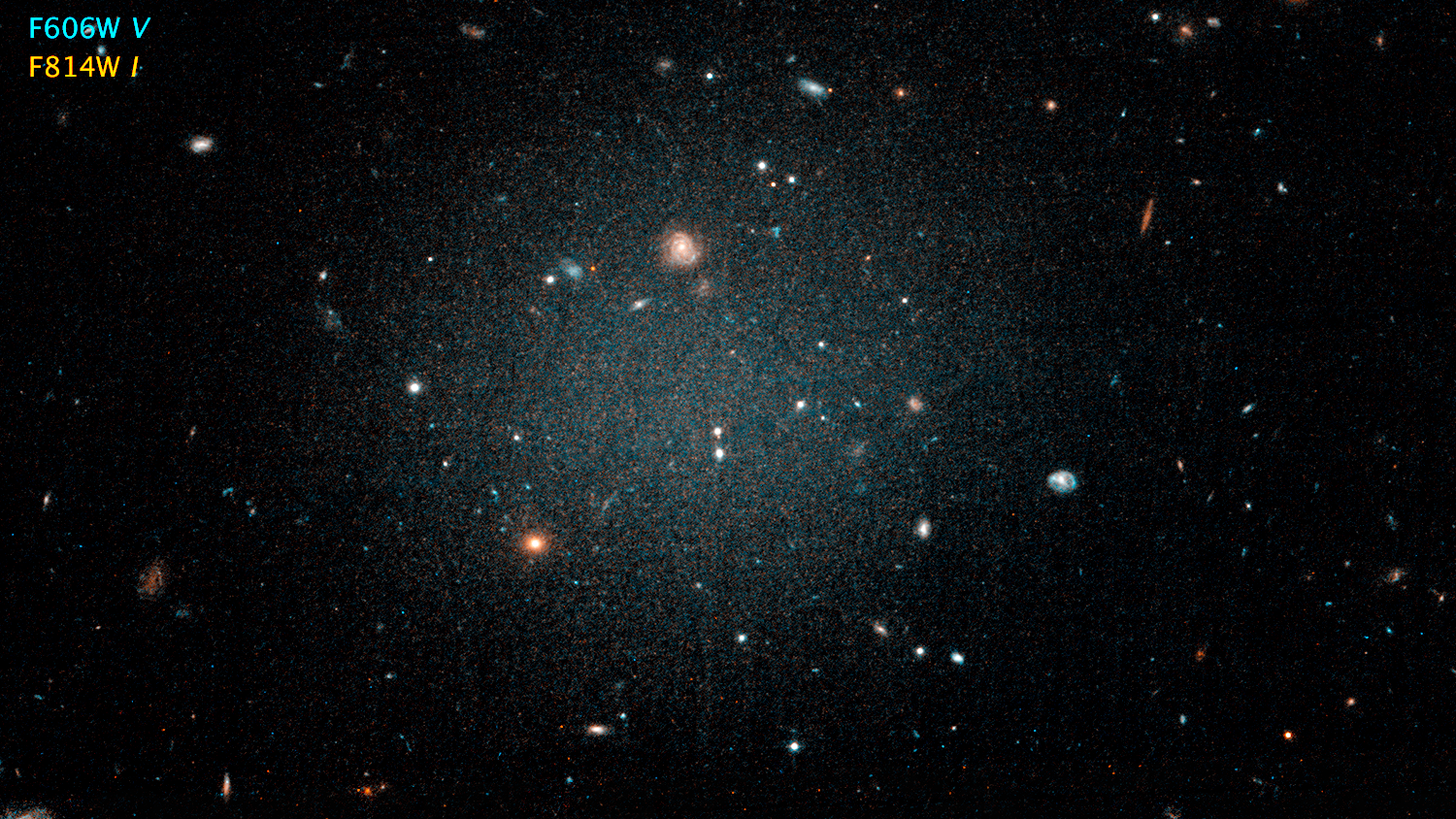 Галактика NGC 1052-DF2 в созвездии Кита Галактика NGC 1052-DF2 в созвездии Кита - РИА Новости, 1920, 10.09.2020
