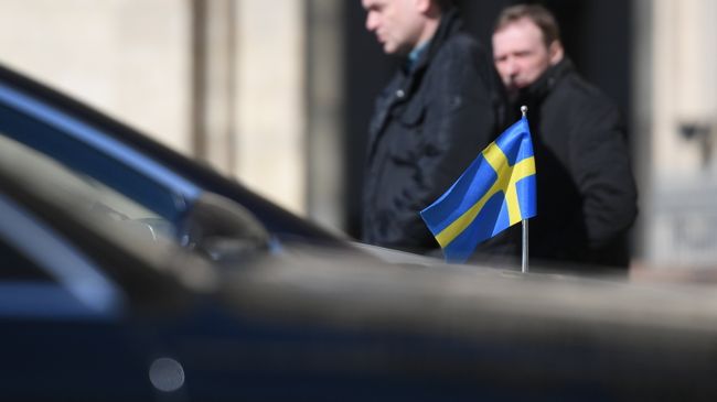 Автомобиль посольства Швеции в РФ