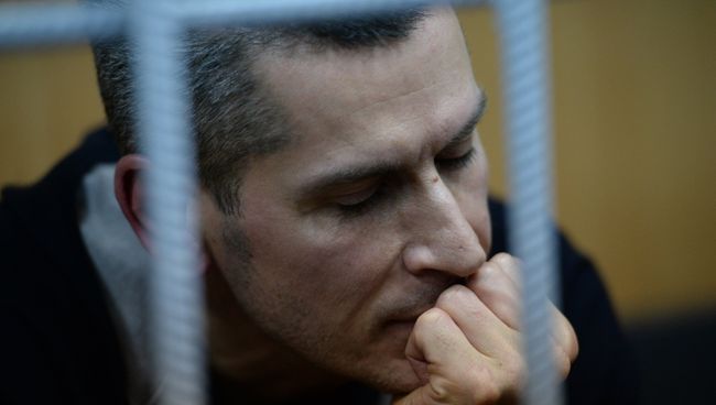 Совладелец и председатель совета директоров группы Сумма Зиявудин Магомедов во время рассмотрения ходатайства следствия о его аресте в Тверском районном суде Москвы. 31 марта 2018 Совладелец и председатель совета директоров группы Сумма Зиявудин Магомедов во время рассмотрения ходатайства следствия о его аресте в Тверском районном суде Москвы. 31 марта 2018