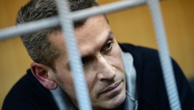 Совладелец и председатель совета директоров группы Сумма Зиявудин Магомедов во время рассмотрения ходатайства следствия о его аресте в Тверском районном суде Москвы. 31 марта 2018 Совладелец и председатель совета директоров группы Сумма Зиявудин Магомедов во время рассмотрения ходатайства следствия о его аресте в Тверском районном суде Москвы. 31 марта 2018