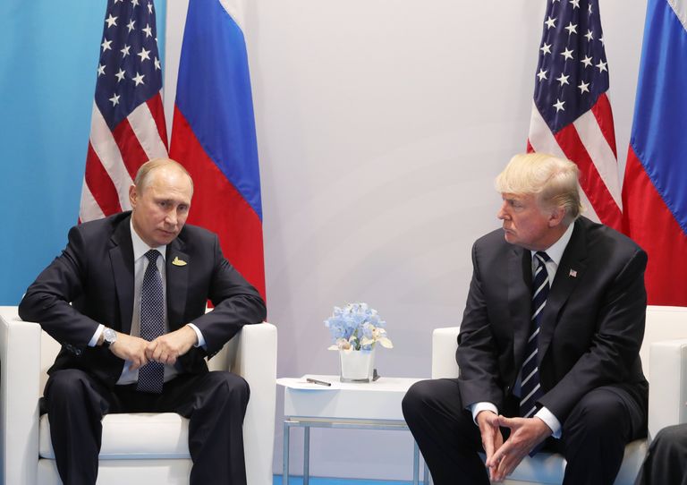 Владимир Путин и Дональд Трамп Владимир Путин и Дональд Трамп